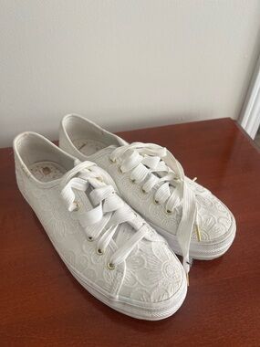 Keds x Kate spade White Floral Lace Platform Sneakers - Women's Casual Lace-Up